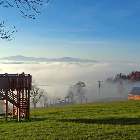 펜션 Pod Biegunem, Wioska Smerfow Oraz Wzgorze Gargamela *