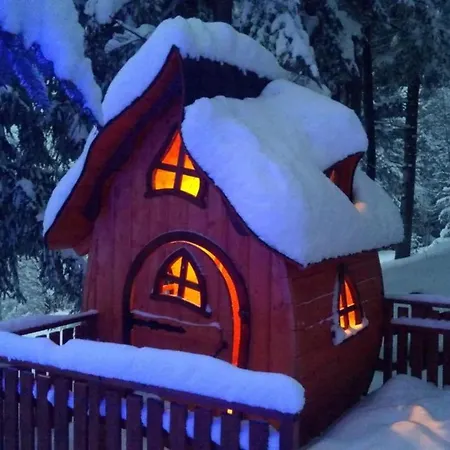 Ferienhaus Pod Biegunem, Strefa Relaksu, Bajkowy Swiat Smerfow *