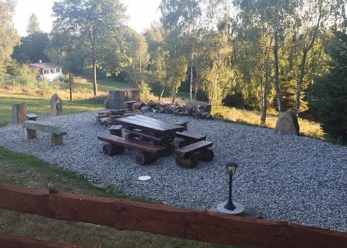 בית נופש Pod Biegunem, Wioska Smerfow Oraz Wzgorze Gargamela Żywiec