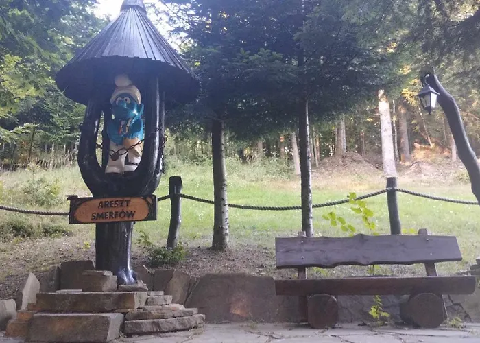 בית נופש Pod Biegunem, Wioska Smerfow Oraz Wzgorze Gargamela *