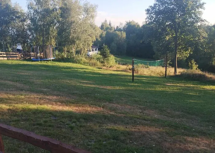 בית נופש Pod Biegunem, Wioska Smerfow Oraz Wzgorze Gargamela Żywiec